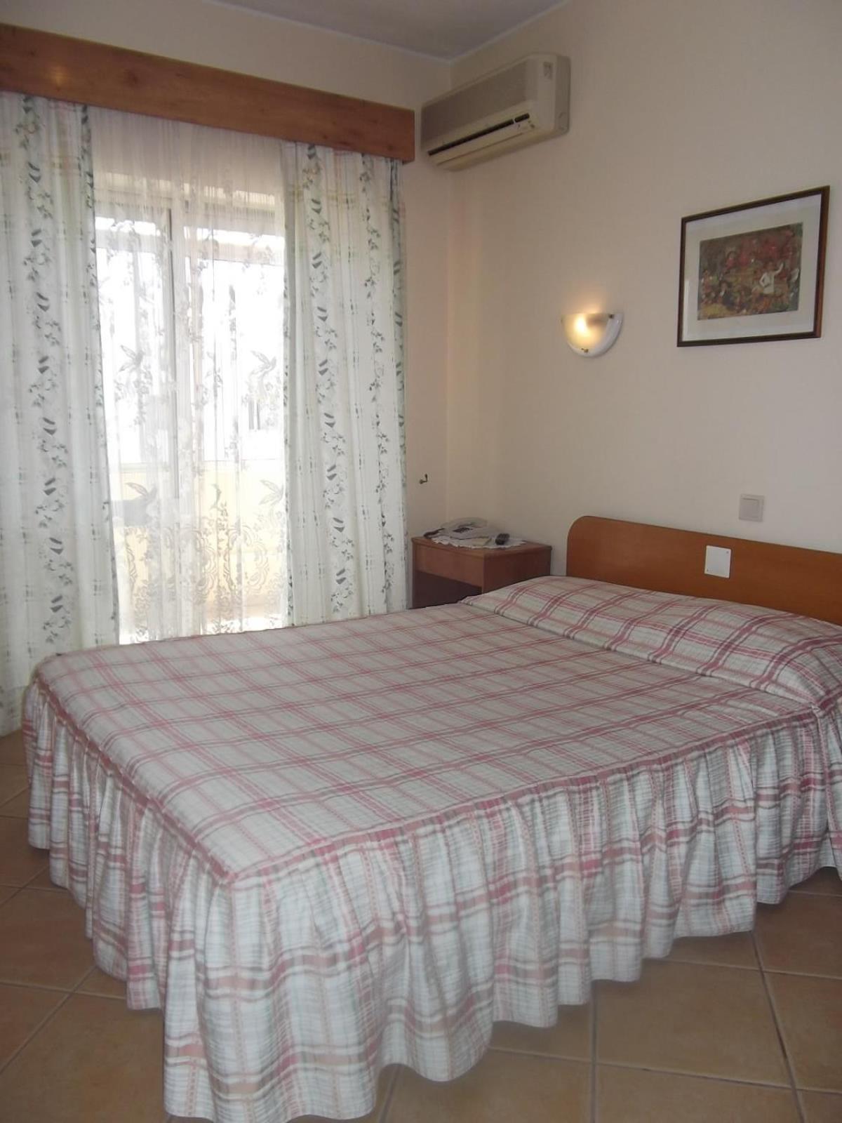 Bed and Breakfast Residencial Nosso Paraiso Куартейра Номер фото