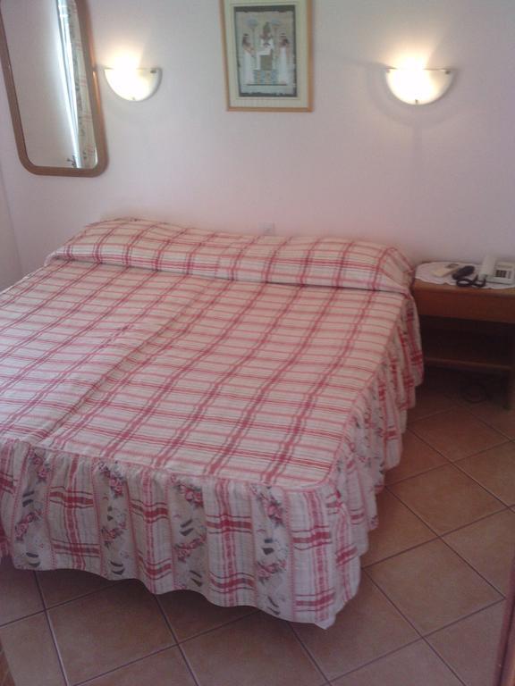 Bed and Breakfast Residencial Nosso Paraiso Куартейра Номер фото