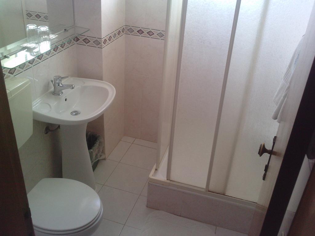 Bed and Breakfast Residencial Nosso Paraiso Куартейра Номер фото